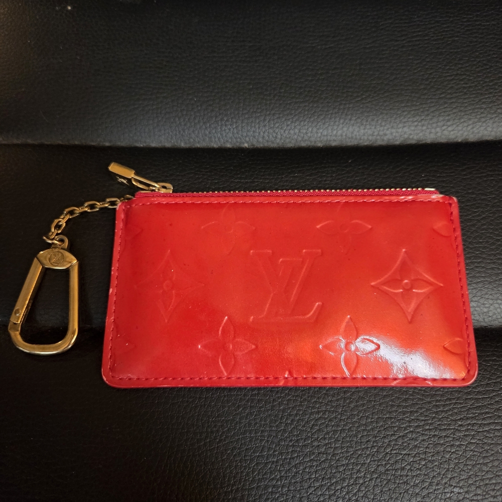 Louis Vuitton Red Monogram Vernis Key  Cles - Change/Card Holder 2004